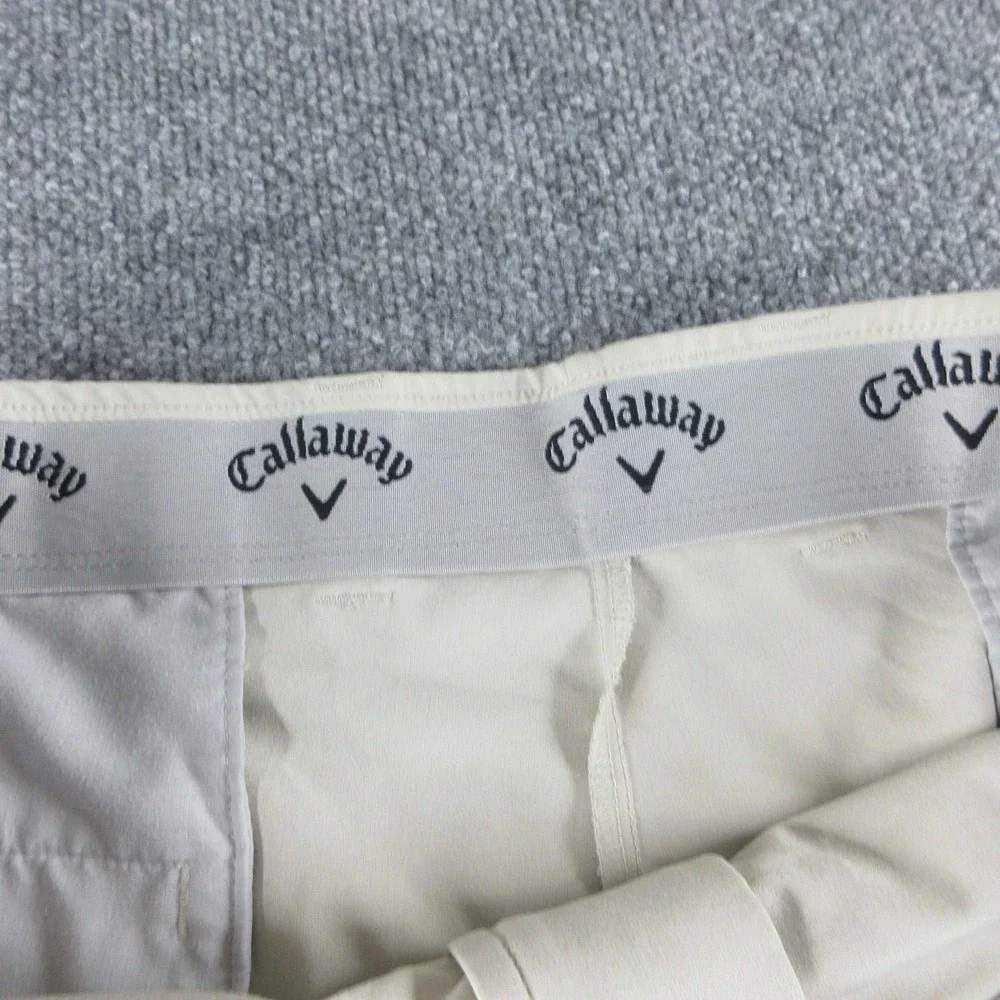 Callaway Shorts Mens 46 Beige 11 Inseam Chino Golf Pockets Flat Front Casual